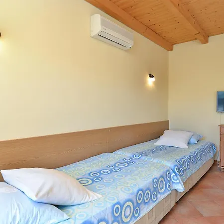 Apartments Ana 379 Rovinj Exterior photo