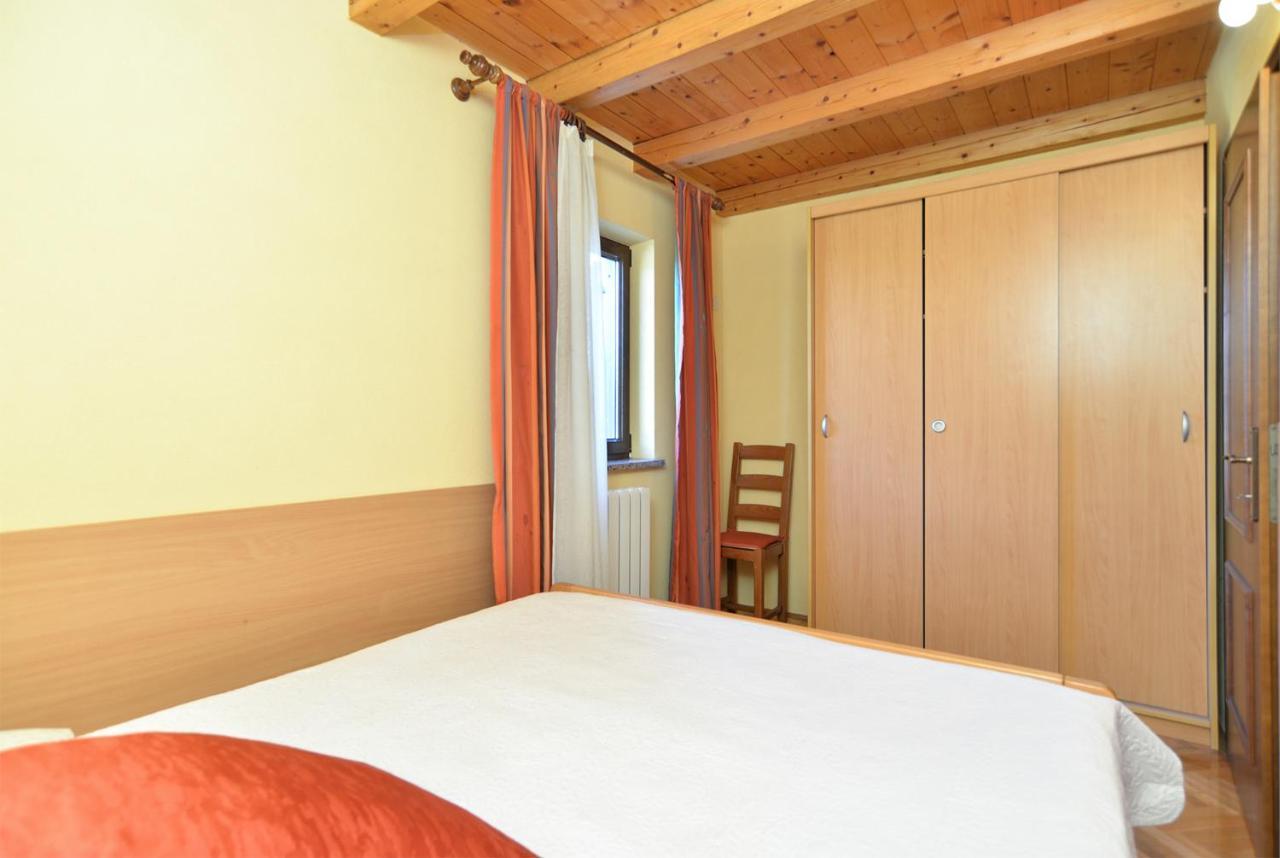 Ana 379 * Rovinj