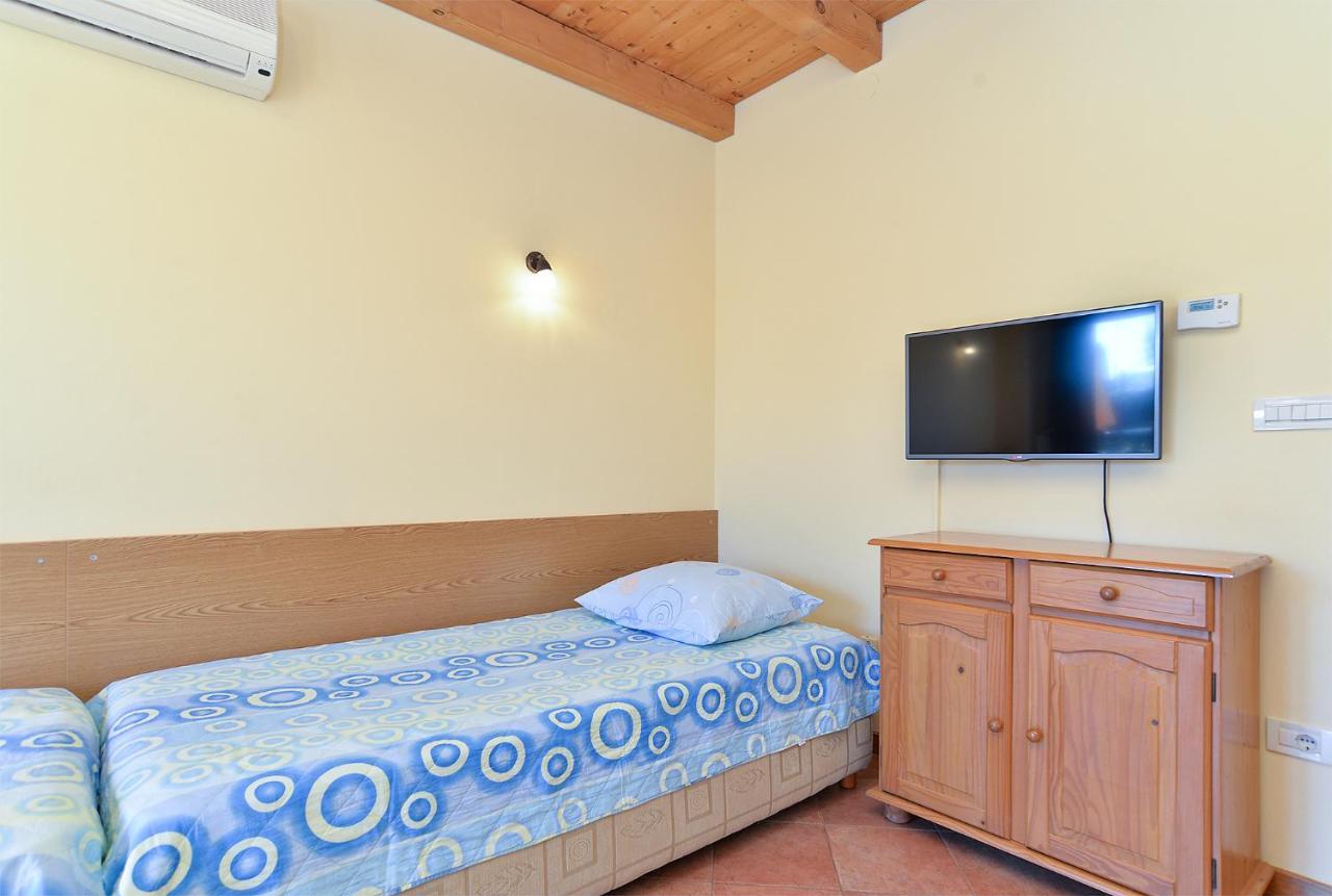 Ana 379 Apartment *